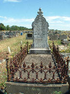 ANGWIN Justus c1820-1895 grave.jpg